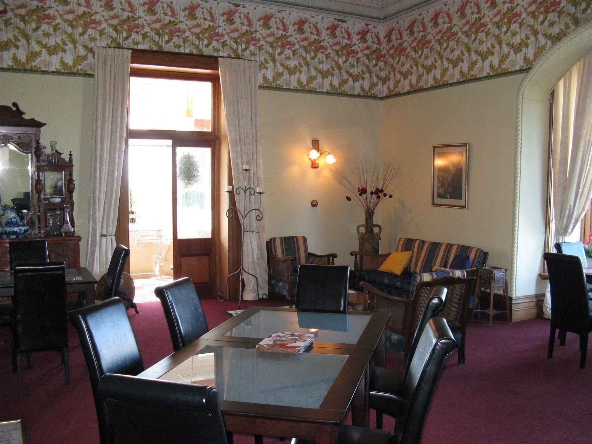 Ugbrooke Country Estate Hotel Lower Dashwood Kültér fotó